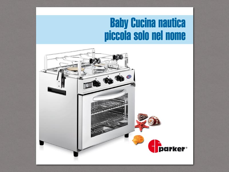 Ideazione e realizzazione del materiale per il punto vendita per la CFParker: copertina flyer